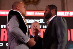 Frank Warren broni Dubois przed walką z Wardleyem