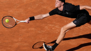 Sinner nadal tworzy historię: Włoch awansuje do półfinału turnieju Rome Masters