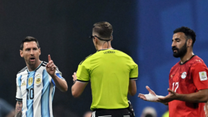 Były sędzia FIFA ocenia sędziowanie w finale Mistrzostw Świata 2026: twierdzenia Messiego uznane za bezpodstawne