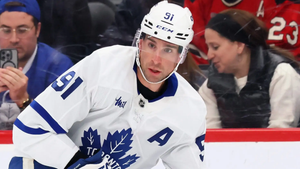 Toronto dwukrotnie pokonało Ottawę w przedsezonie, Matthews i Tavares zdobyli po trzy punkty.